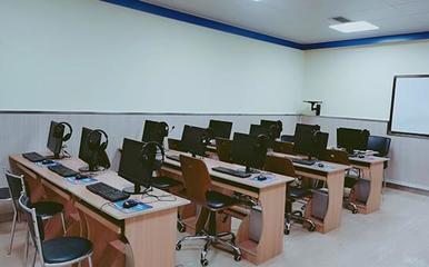 鄭州聯(lián)大教育 軟件培訓(xùn)的領(lǐng)航者，助力中原IT人才崛起